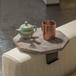 Βοηθητικό τραπεζάκι Linea II pakoworld σε ανθρακί απόχρωση με μαύρα μεταλλικά πόδια Φ34x10εκ